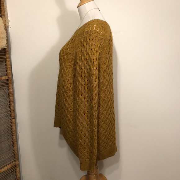 H&M Mustard Yellow Crewneck Cable Knit Sweater-Size Medium - Picture 4 of 8
